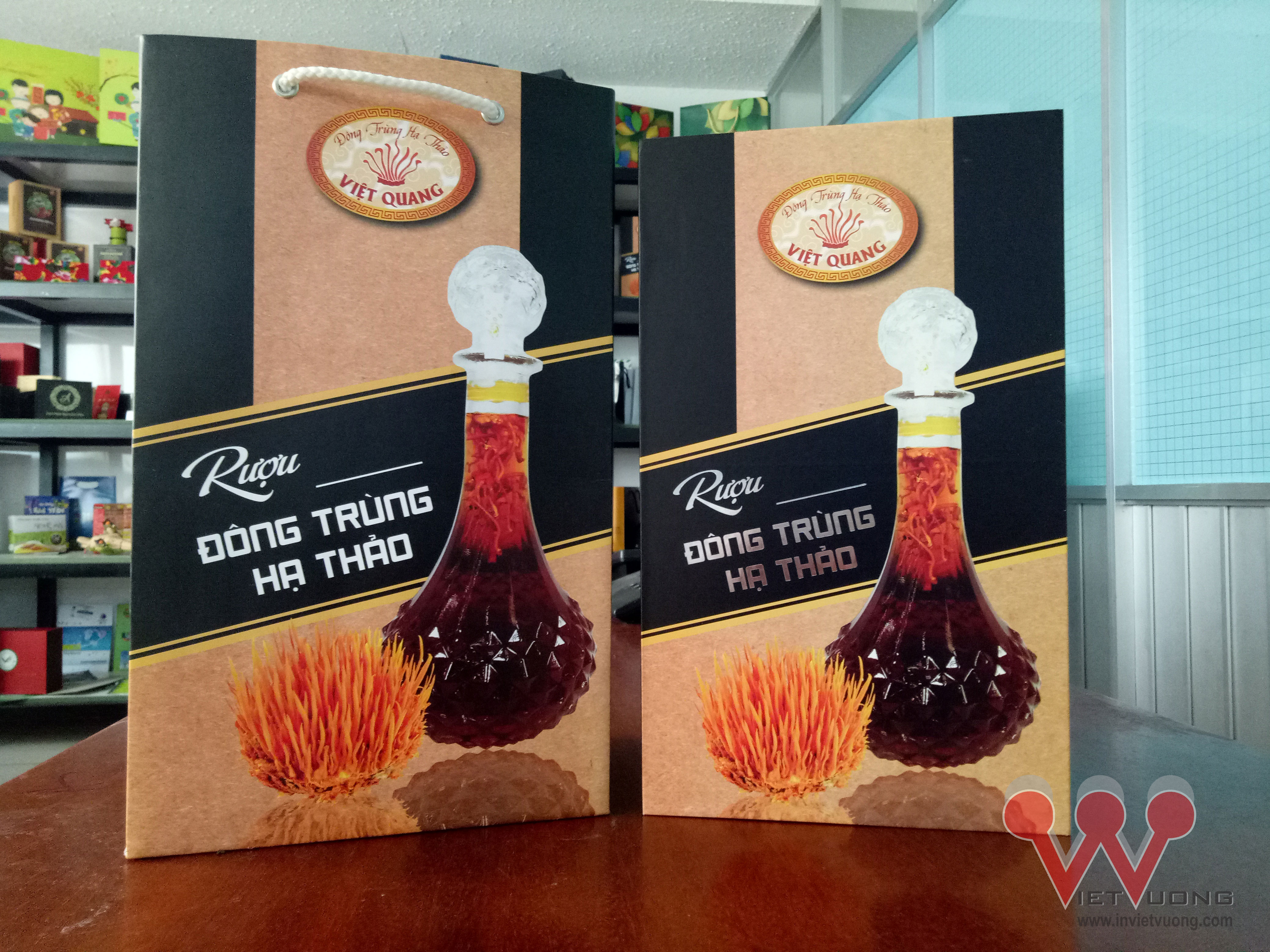 In hộp rượu cao cấp